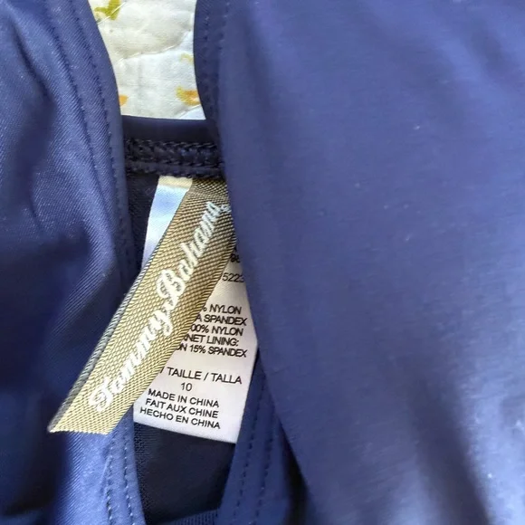 Tommy Bahama Pearl One-Piece Swimsuit size 10. LIke new! Slimming! - Picture 4 of 7